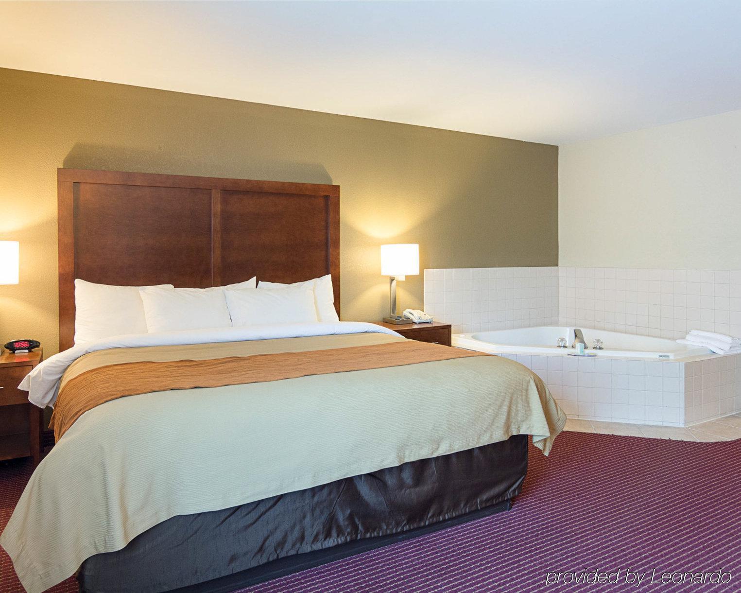 Red Roof Inn Newport News - Yorktown Extérieur photo