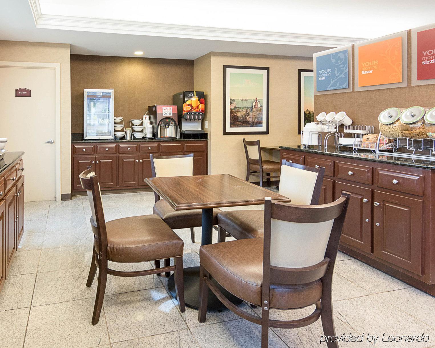 Red Roof Inn Newport News - Yorktown Extérieur photo